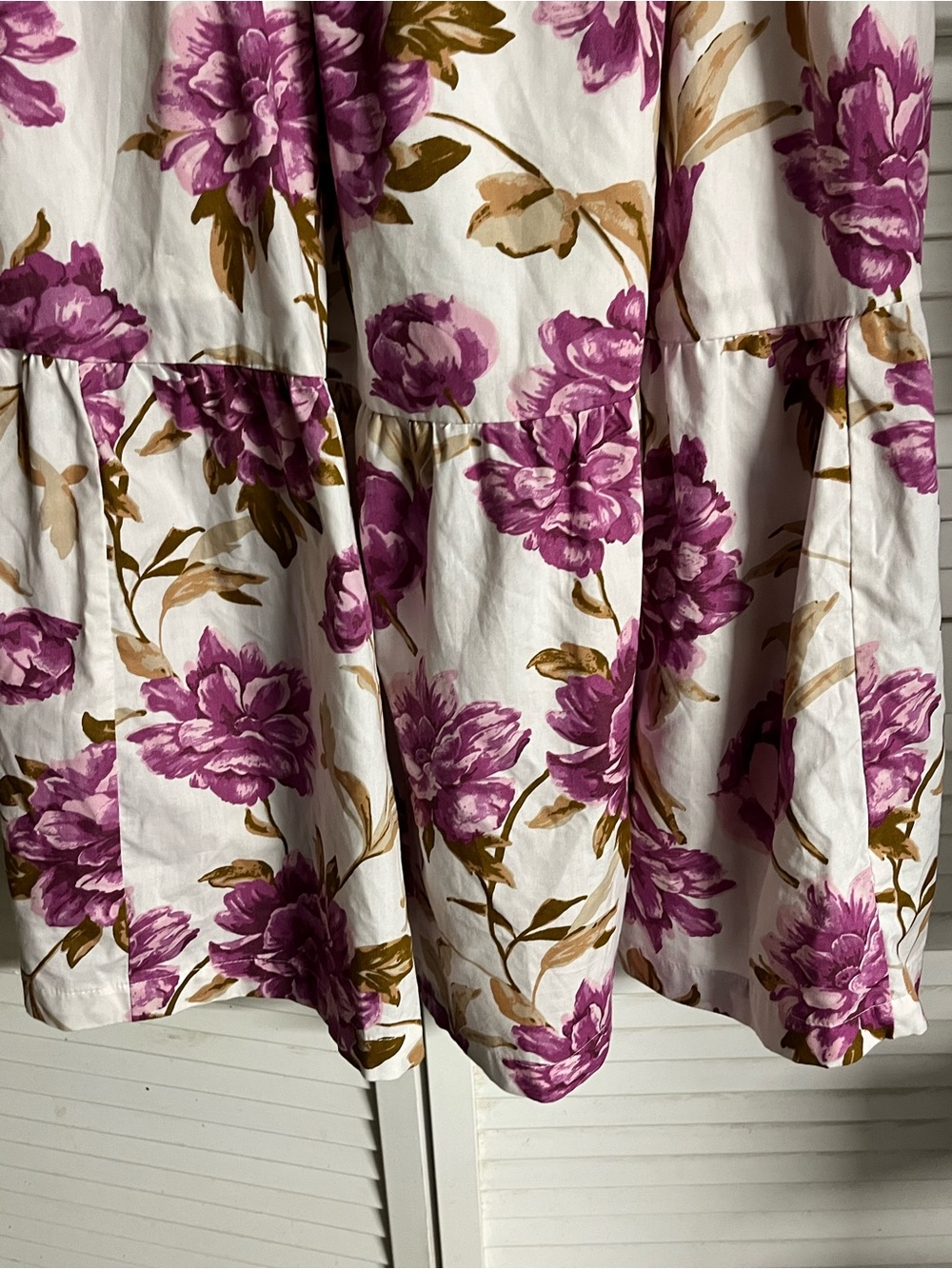 Abercrombie & Fitch Emerson Poplin White Midi Dress with Pink Floral Print - Picture 4 of 11